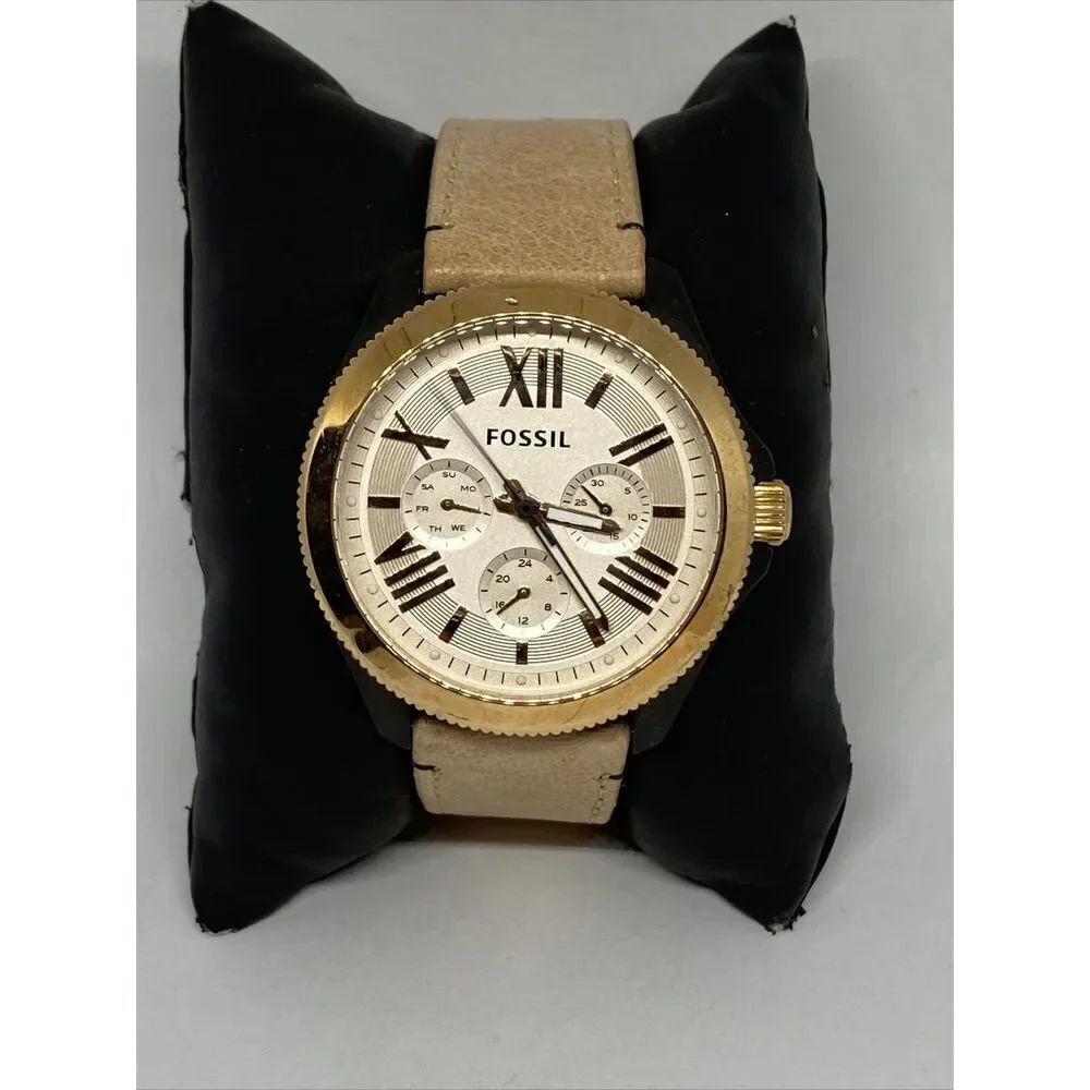 Fossil Cecile AM4624 Women's Beige Leather Analog Dial Quartz Wrist Watch UC429